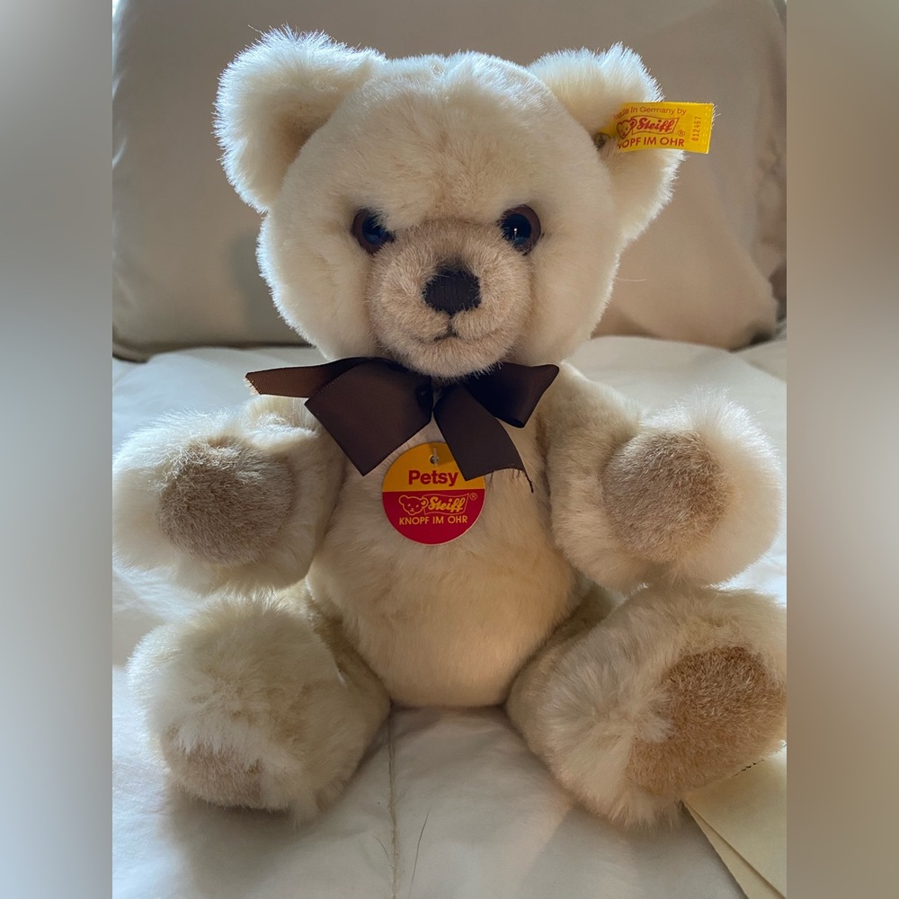 STEIFF “Petsy” soft plush cream teddy bear